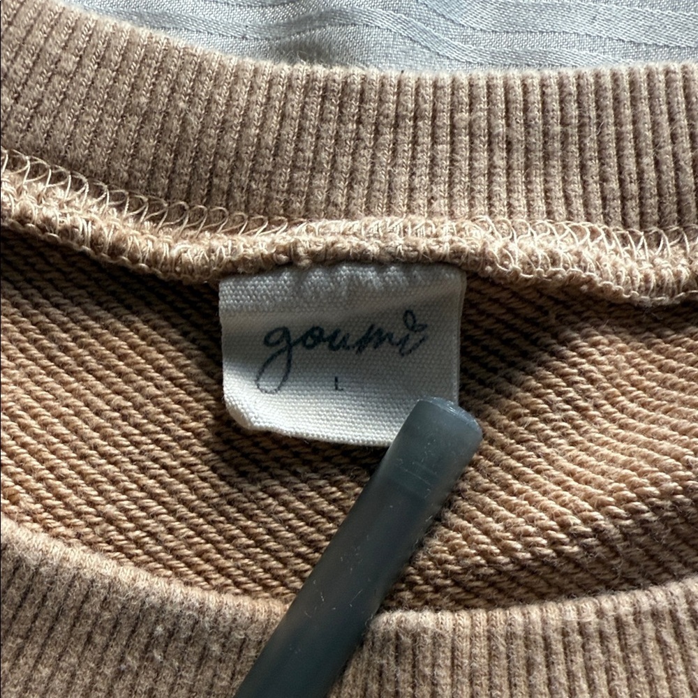 Goumi Women's Tan Crewneck Sweatshirt L 100%ORGANIC COTTON Kangaroo pocket - Picture 3 of 10